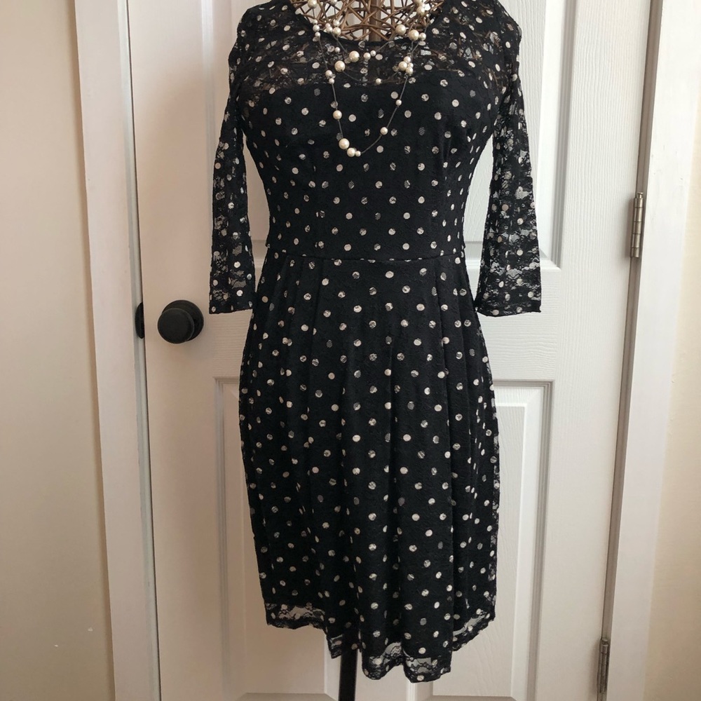 Dress - Picture 3 of 4